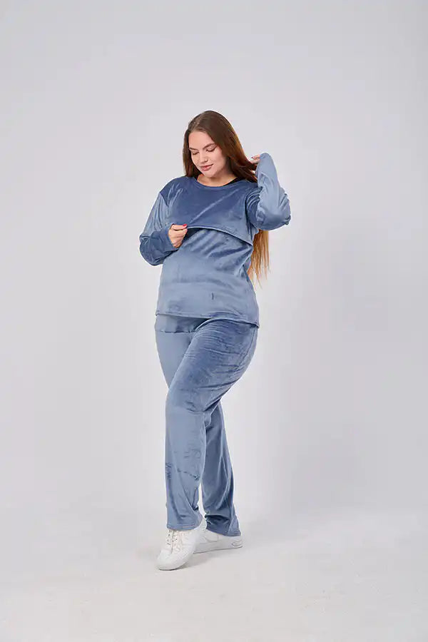 Complete winter maternity and nursing set
