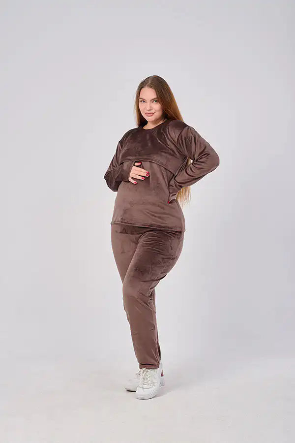 Complete winter maternity and nursing set