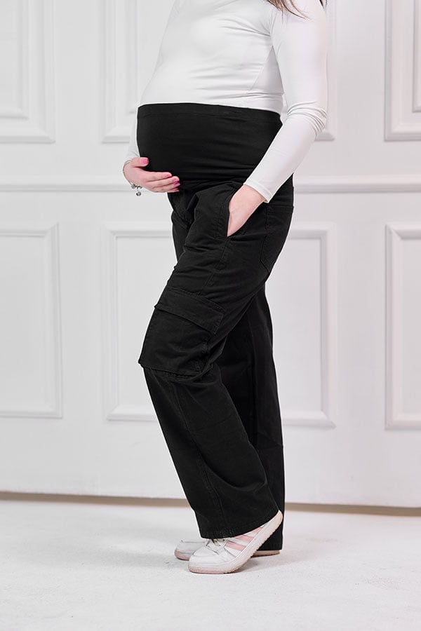 Tobay - Gabardine Cargo Maternity Pants - Black - Comfortable for a practical look