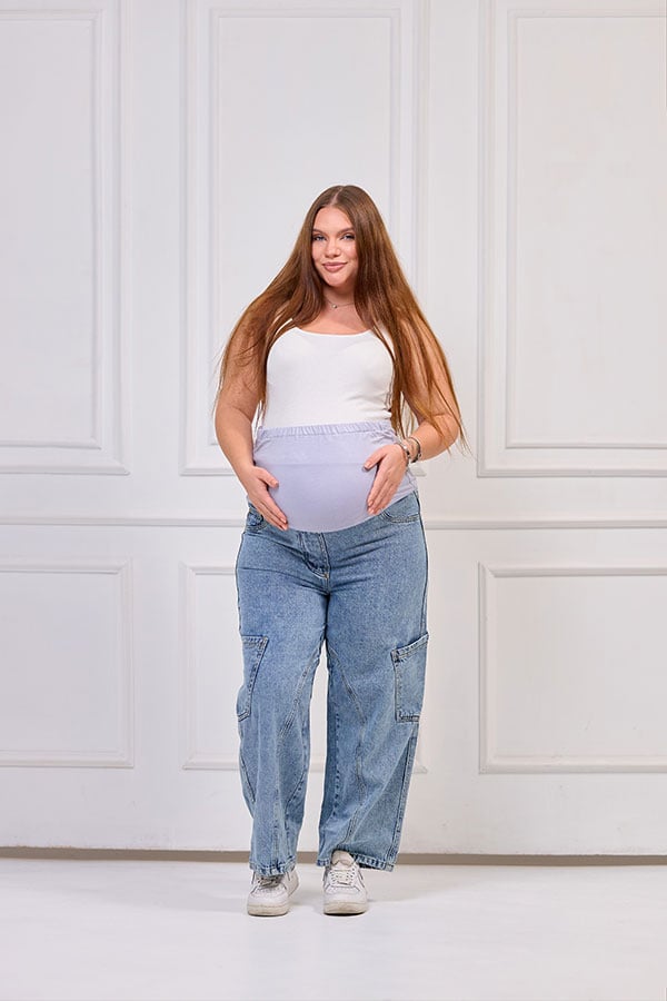 Baggy Light Wash Maternity Jeans - Comfortable & Casual | Tobay
