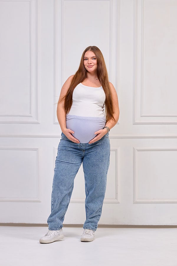 Light Boyfriend Maternity Jeans - Comfortable & Chic | Tobay
