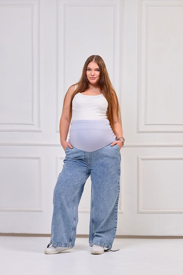 2x1 Light Wash Wide-Leg Maternity Jeans - Comfortable & Practical | Tobay
