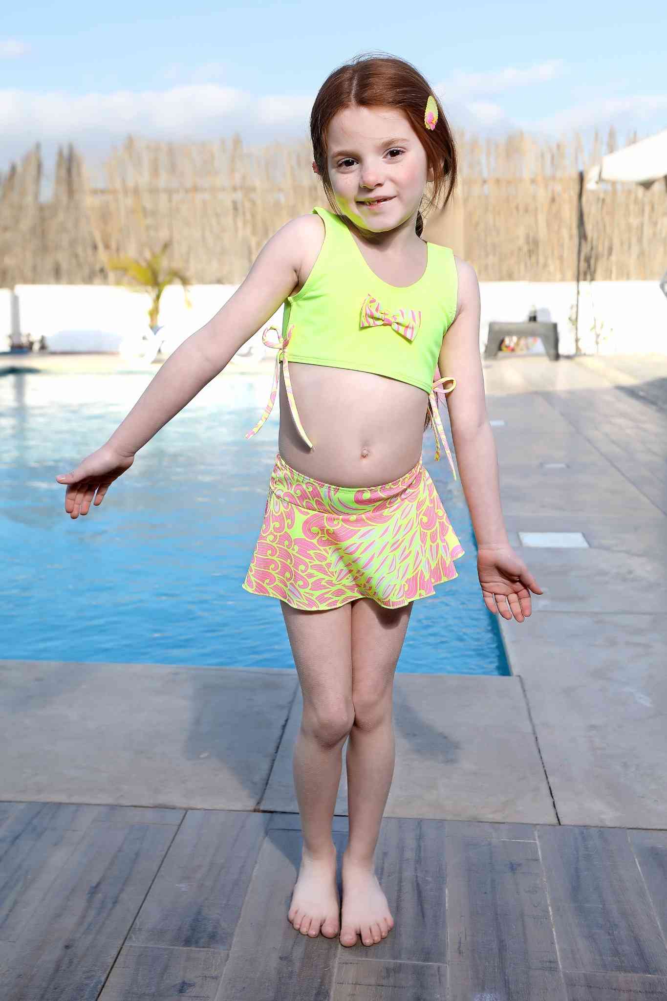 Two-piece kids' swimsuit with pockets